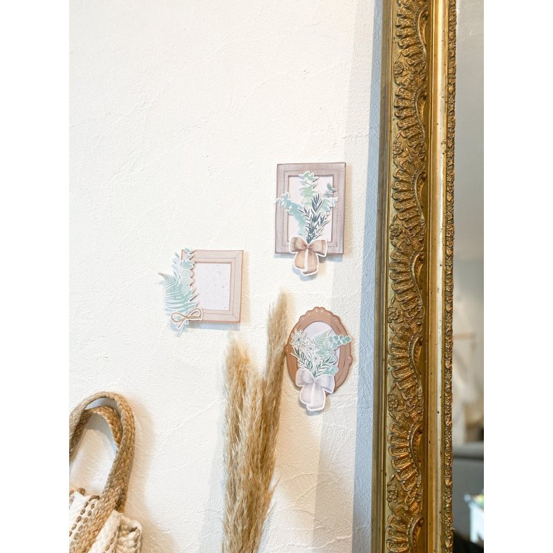 Kit pour créer un tryptique de cadres romantiques en papier